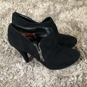 Black High Heels